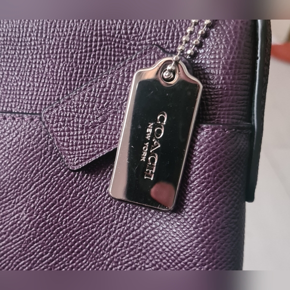 COACH KITT CROSSGRAIN LEATHER CROSSBODY SWING BAG PURPLE OXBLOOD SILVER HARDWARE - Picture 14 of 16